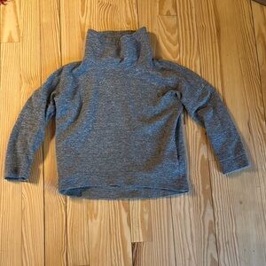 Chic Gray Turtleneck Pullover